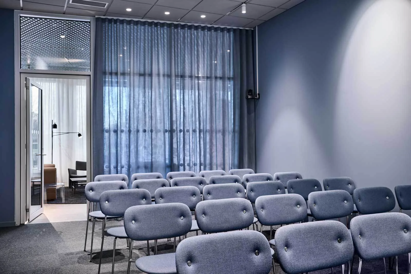 Meeting room in A house Life City in Hagastan